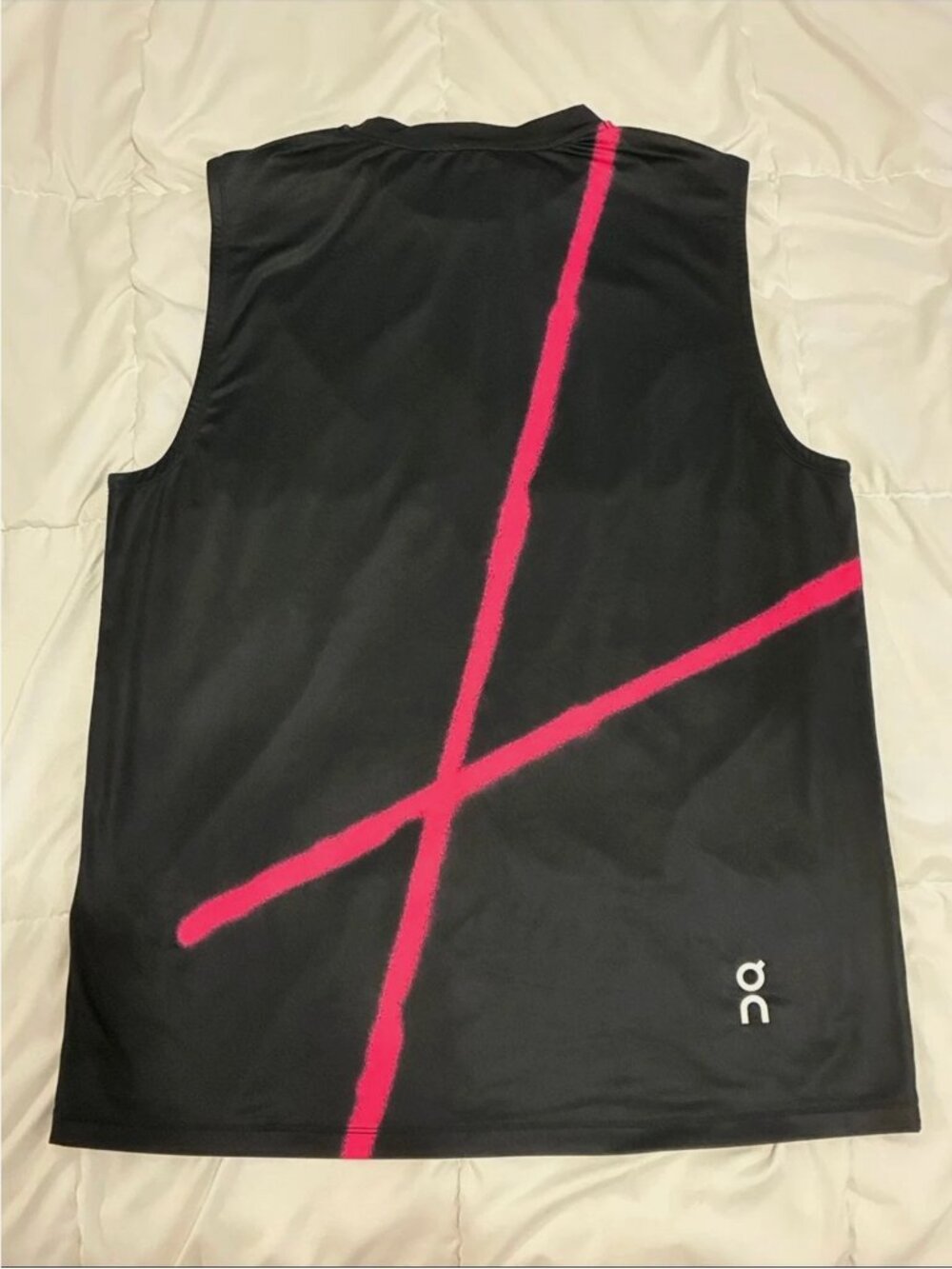 On Running Men's Court Tank Black with Pink Accent Size S - Picture 6 of 9